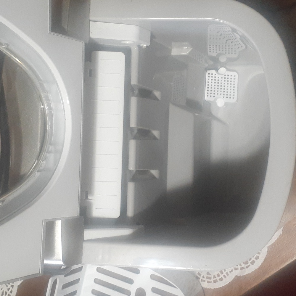 Cooks Essentials Portable Ice Maker - Picture 6 of 8